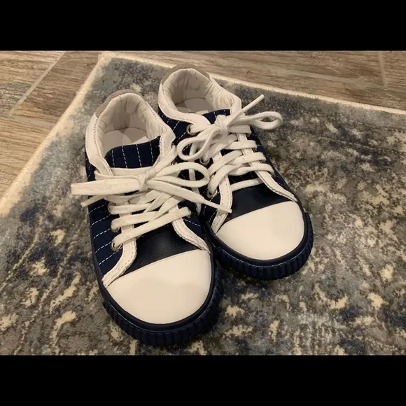D&amp;G Junior sneakers European size28