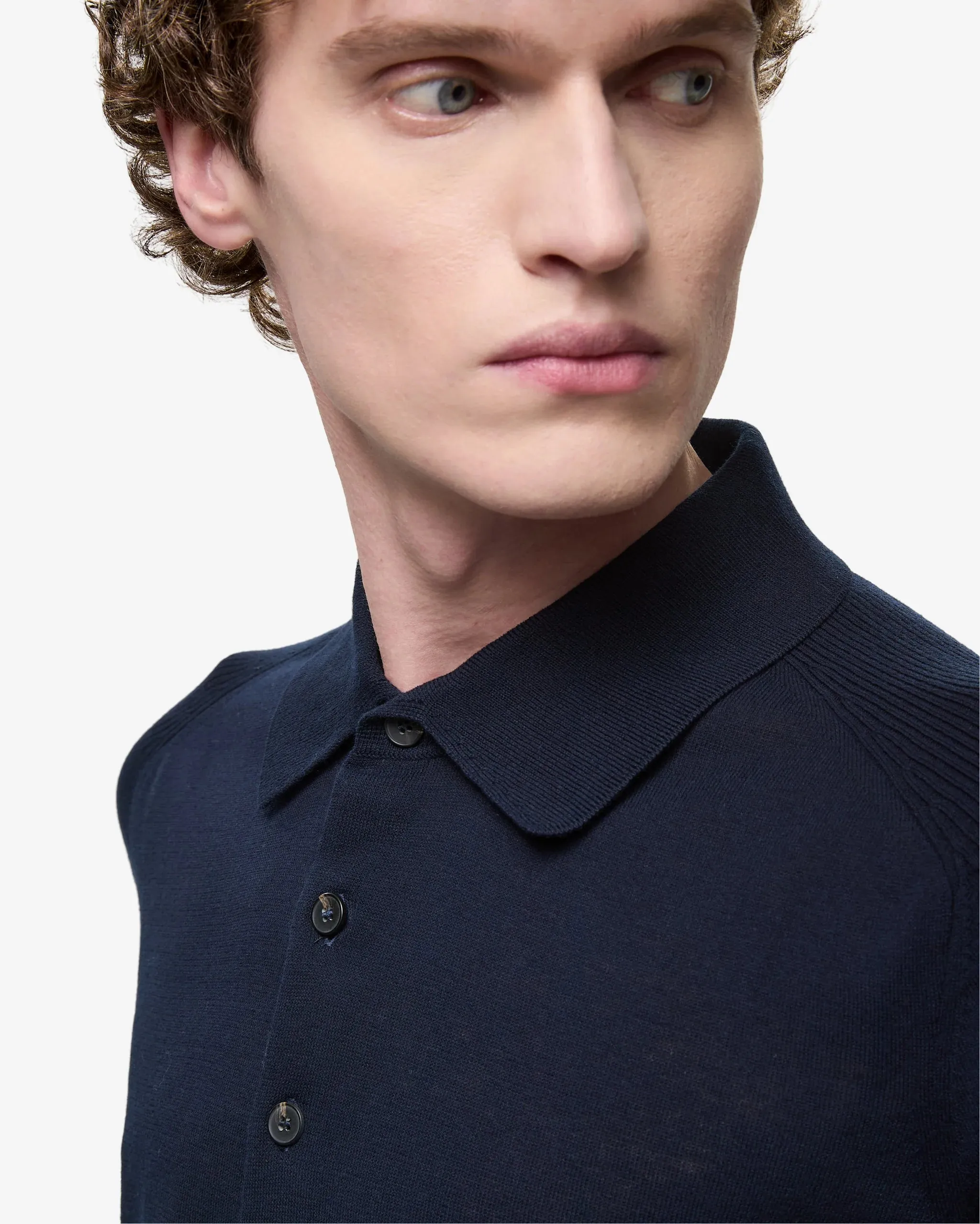 Jersey in FrescoFine with Side Slits and Blue Lineated Buttons