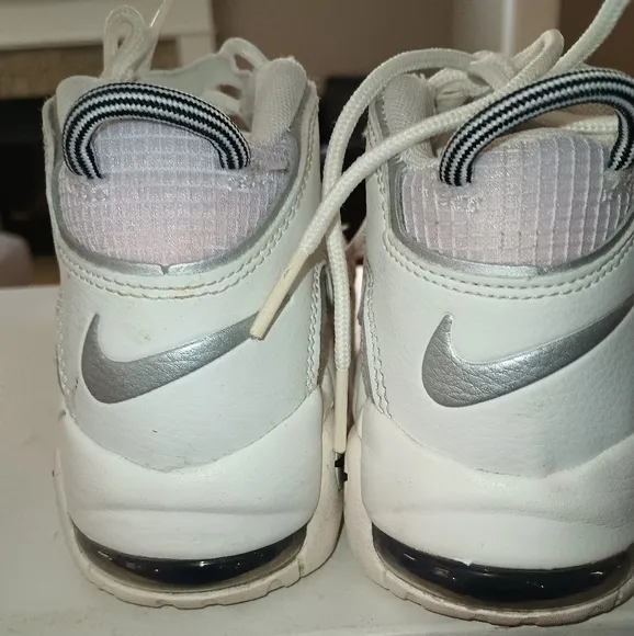 Nike Air More Uptempo Kids Sneakers size 1Y