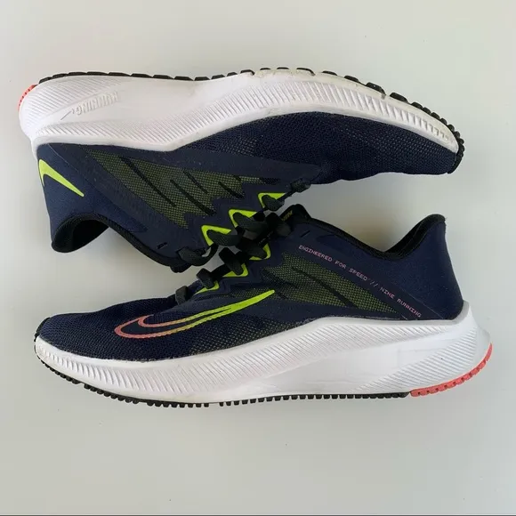 Nike Quest 3 Women Size 7 Running Shoes Blackened Blue Sunset Pulse CD0232-401