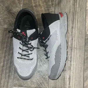 Zeba hands free sneakers